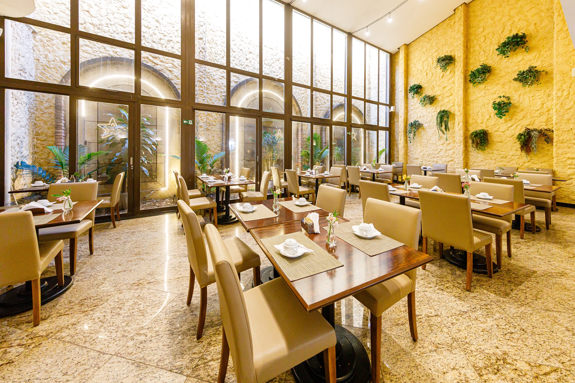 Divulgação Shelton Hotel Serra Negra